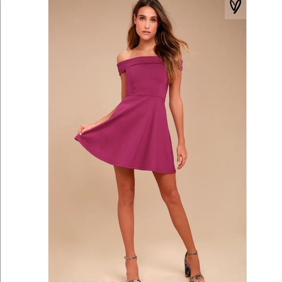Lulus Dresses & Skirts - Lulu’s off-the shoulder skater dress